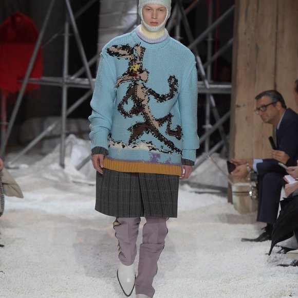 Welcome to My Closet! - Picture 16 of 16